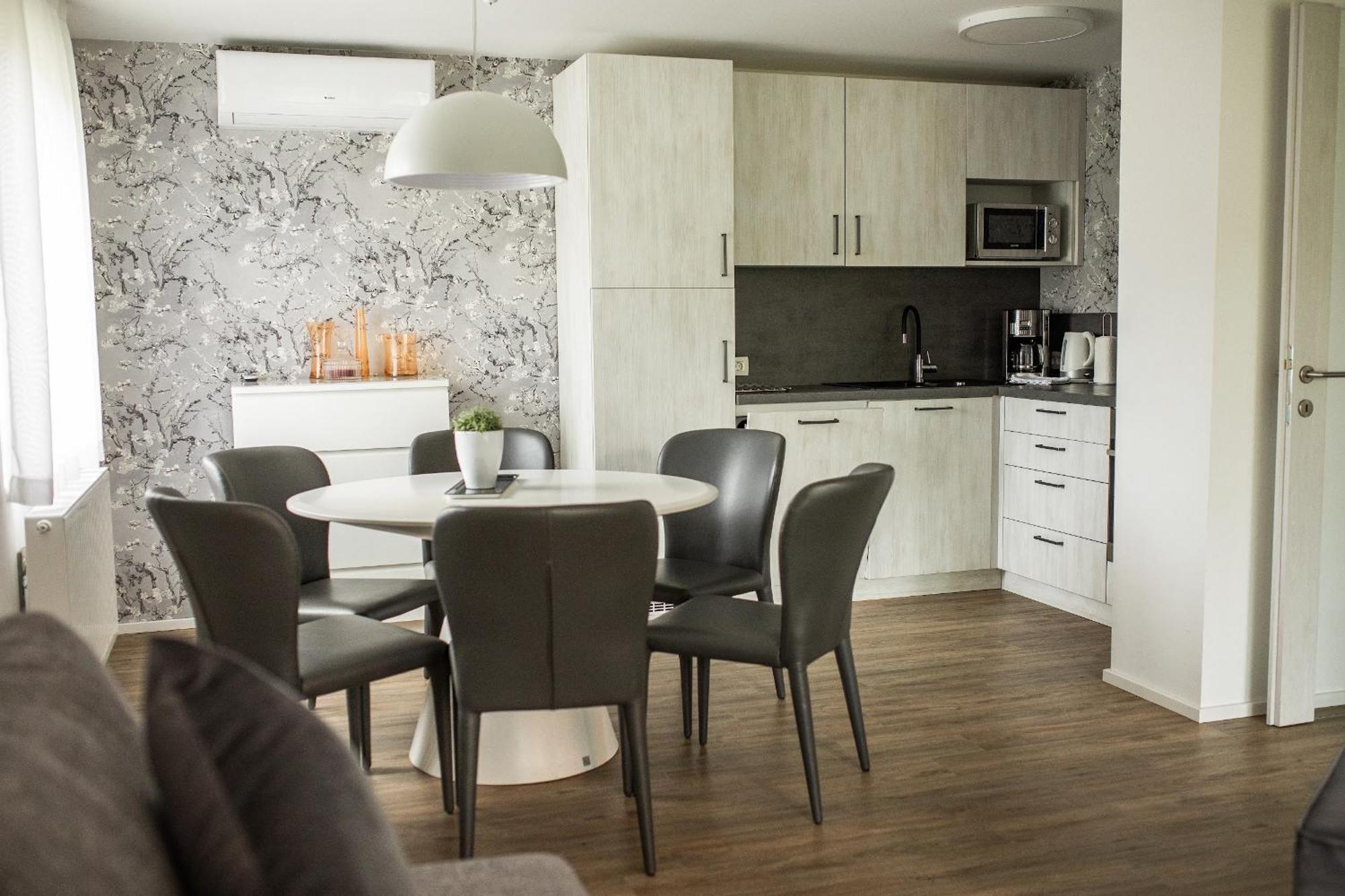 Apartments Villa Annamaria Bled Ngoại thất bức ảnh